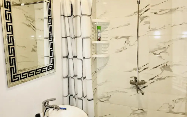 Check-in Baku Hotel & Hostel