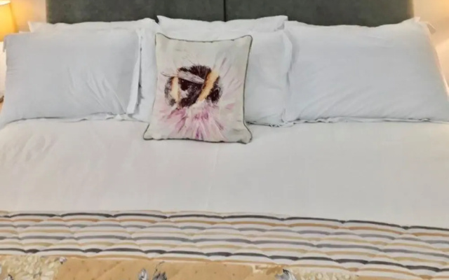 Abbots Leigh Bed & Breakfast