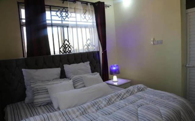 A lovely 1 Bedroom- studio private room