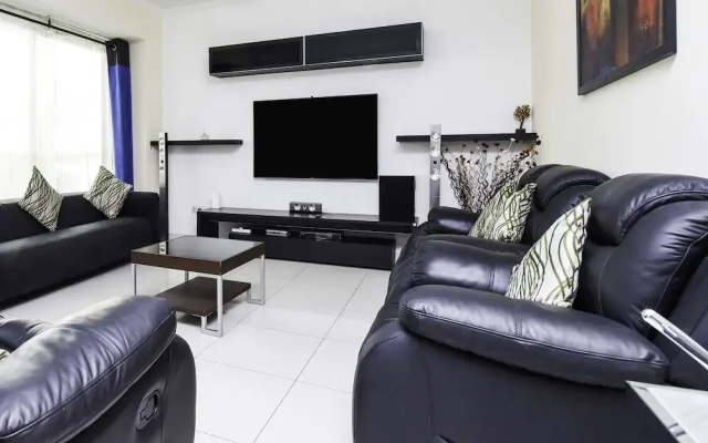 OYO Home 164 2BHK Lake View
