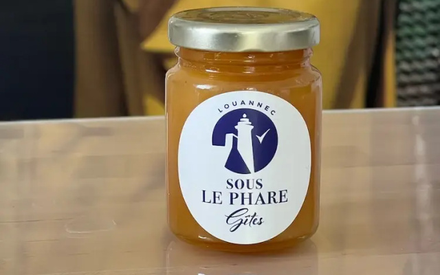 Sous Le Phare