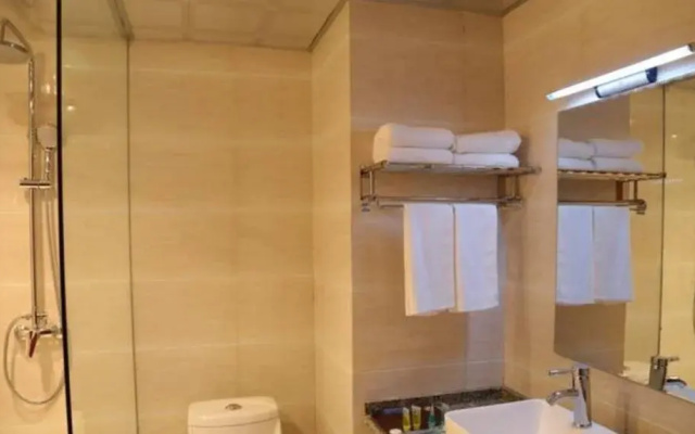 Linzhi Yonghui Business Hotel