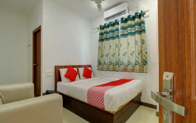 OYO 17421 Suvarna Suites
