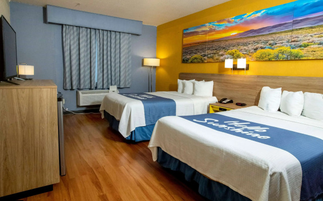 Days Inn & Suites by Wyndham Houston North/Aldine
