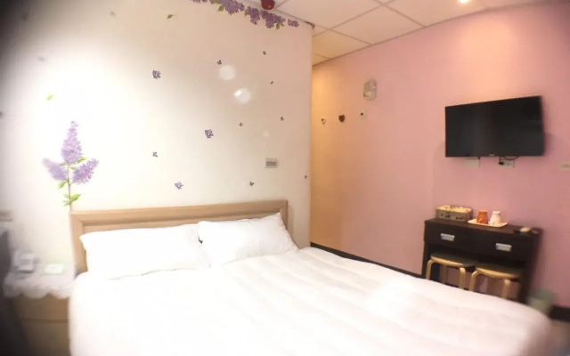 H Fun Hotel