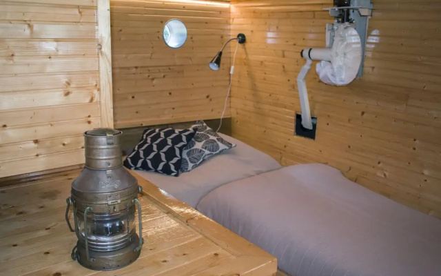 Houseboat De Roos