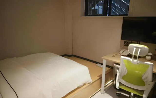 Shangyuan Hotel Chain (Guangzhou Thirteen Factories Yide Road Metro Station)