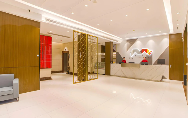 Borrman Hotel (Hezhou Lingfeng Plaza)