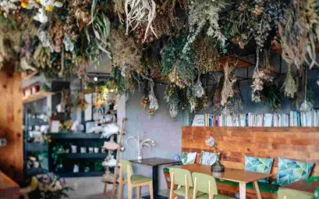 the Floral Lab