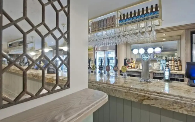 The Queen Hotel Wetherspoon