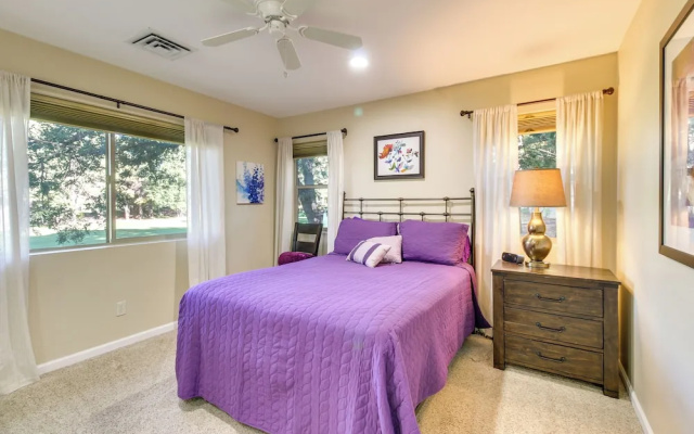 Dog-friendly Home on Pinetop Lakes Course!