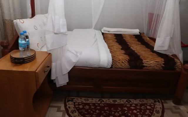 Marangu Summit Lodge
