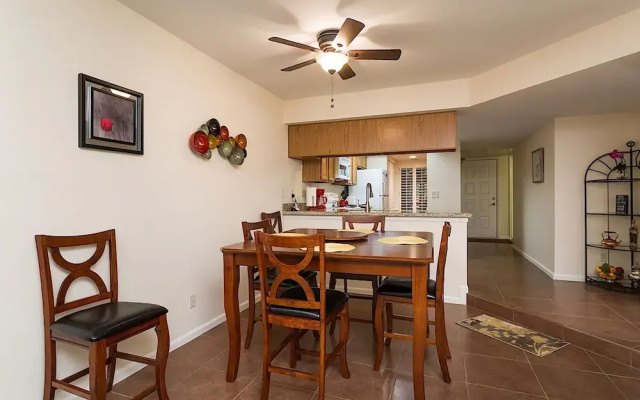 Royal Palm Condo 2 BR by Casago