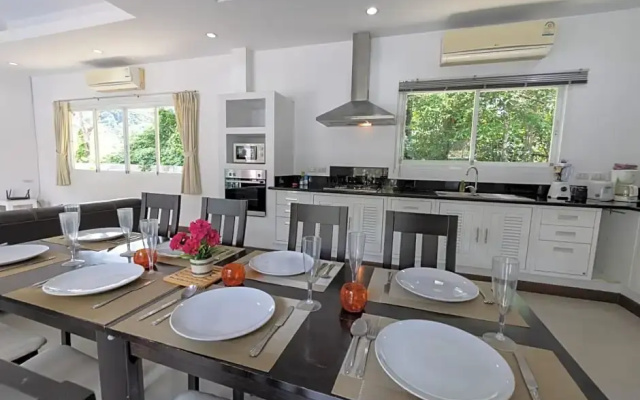 Private Pool Villa 4 bedrooms