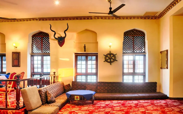 Africa House Hotel