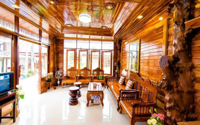 Wiphaporn Hotel