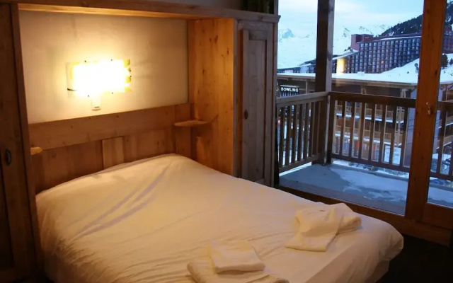 Modern Apartment Located in the Extensive Paradiski ski Area