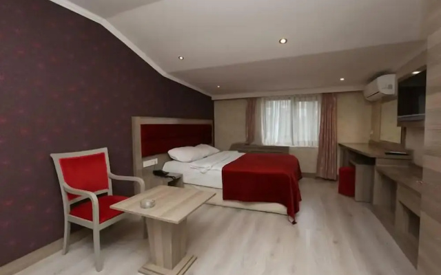 Mora Hotel