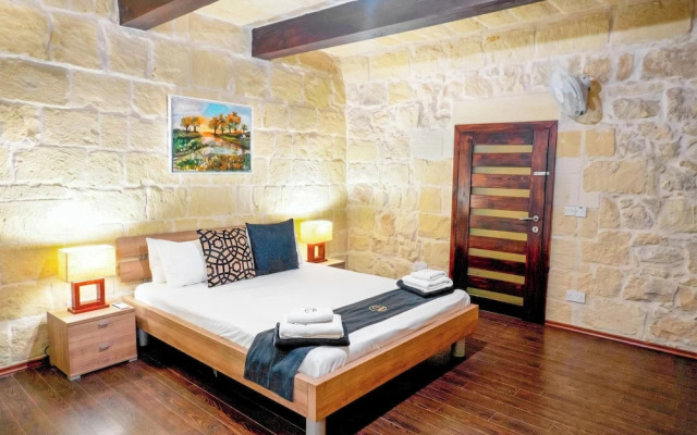 Mixel Gozitan Villa and Pool