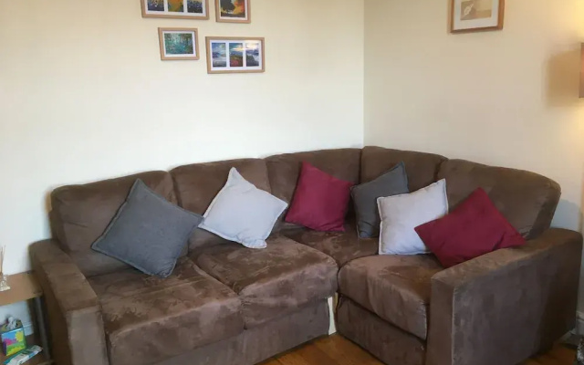 Perfectly Located 2-bed Apartment in Inverness