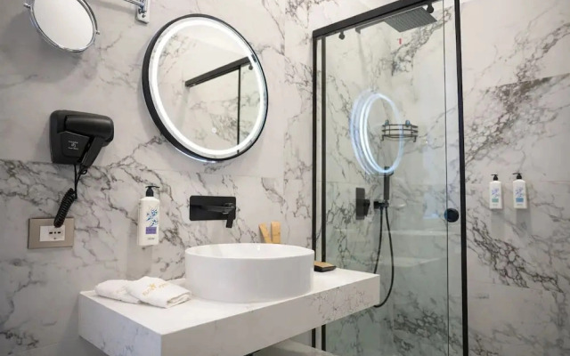 Shkoder City Center - Floir Hotel