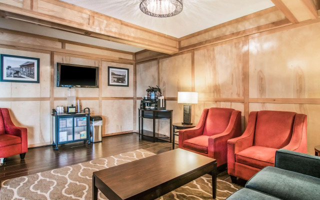 Comfort Inn & Suites Vancouver Downtown City Center