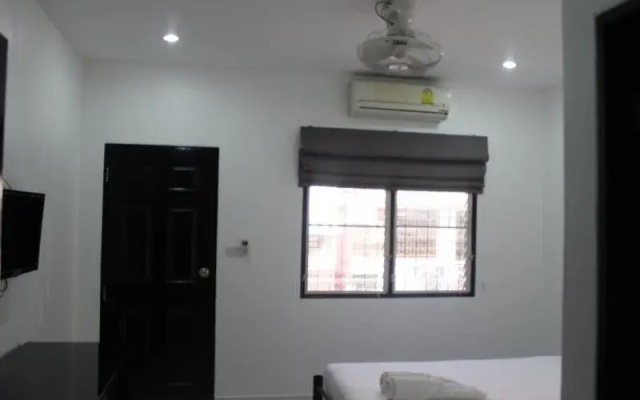 Max Guesthouse
