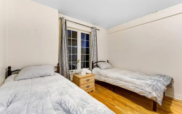 Beautiful 2 Bedroom Chalet
