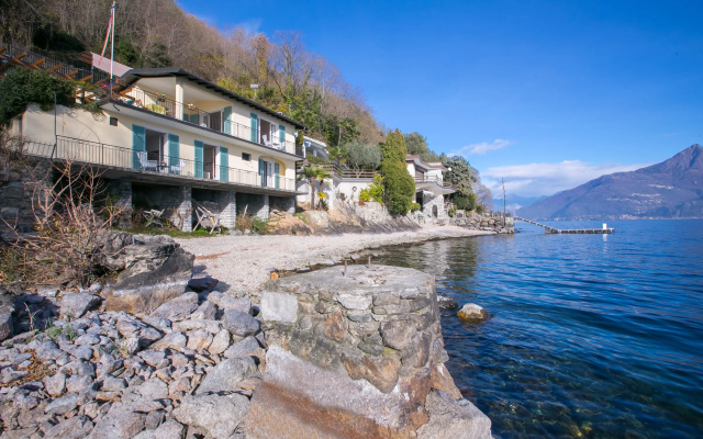 Villa Al Lago