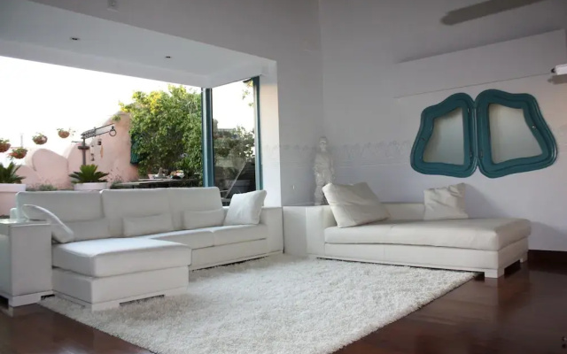 Watermelon - Modernist Terrace Flat I