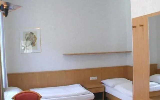 Pension Fnfhaus