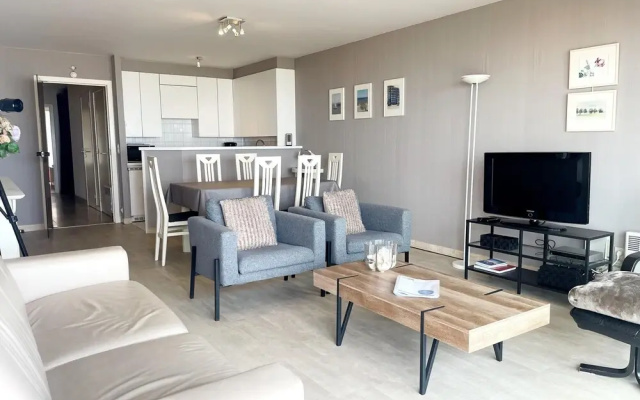Apartment in Nieuwpoort by the Beach