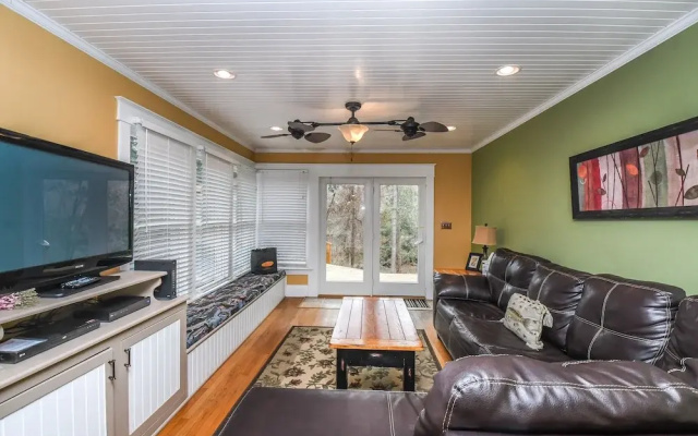 Cross the River 2 Bedroom House