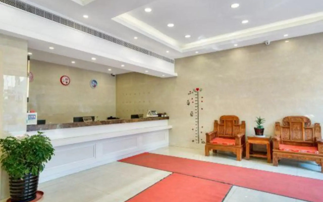 Q+ Bailing Ejia Business Hotel (Shanghai International Tourism Resort)