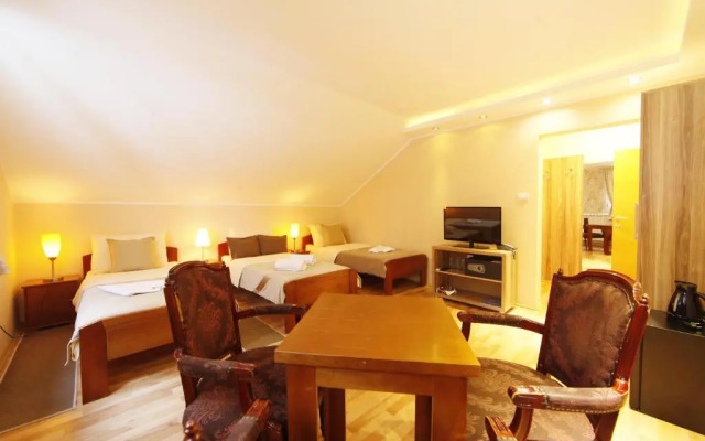 Rooms Konak Mikan