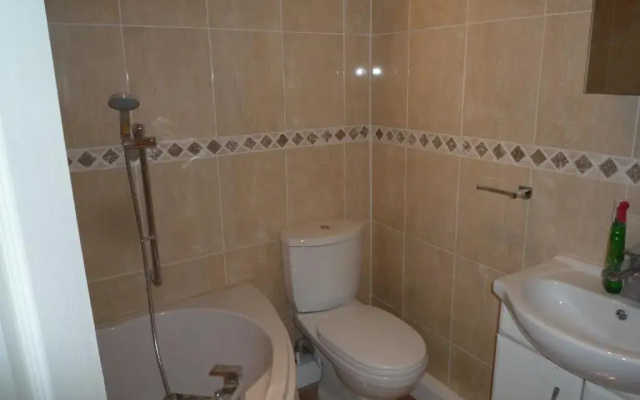 Boundary Road, 1 Bedroom & 2 Bedroom Flats