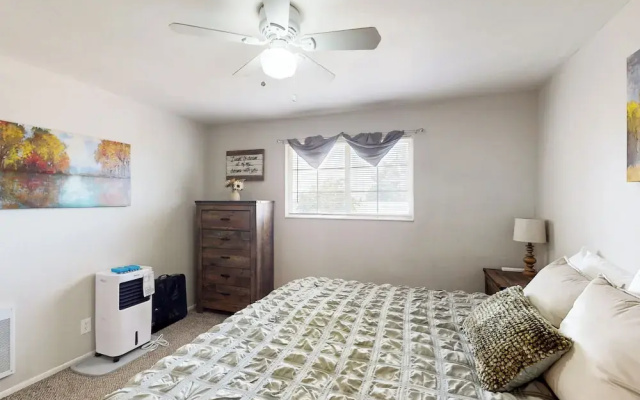 History, Hikes & Cozy Nights: Parowan Gem w/ Deck!