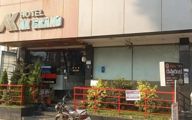 FabHotel AK Grand