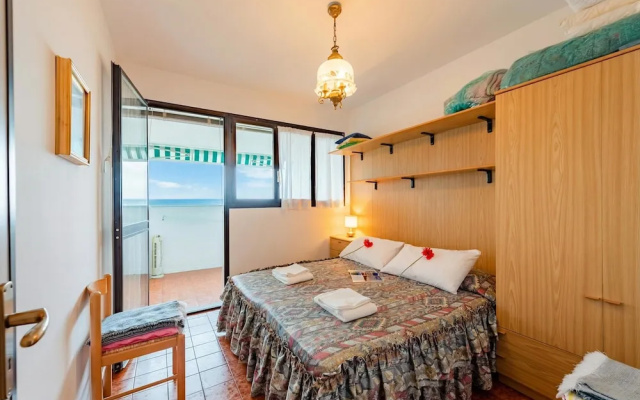 Acqua Marina 800m from the sea