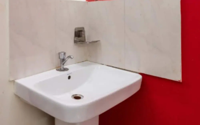 Midas Abodes by OYO Rooms