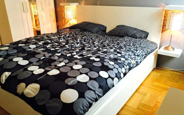 Gozsdu Apartment