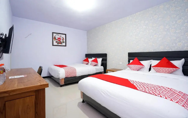 Eston House By OYO Rooms