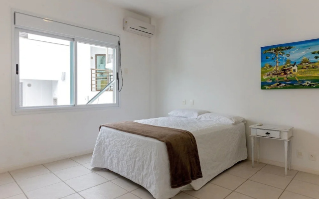 Apt With Pool 250m From Jurere Beach Aya201