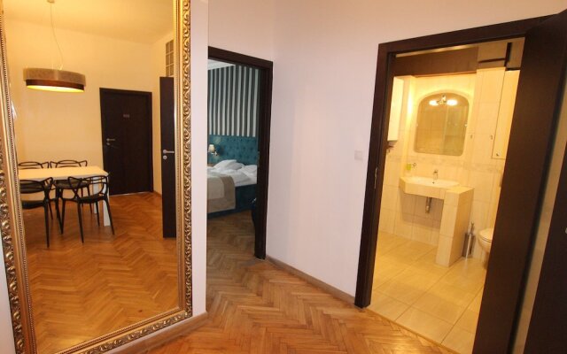 Hostel Chmielna 5 комната для гостей