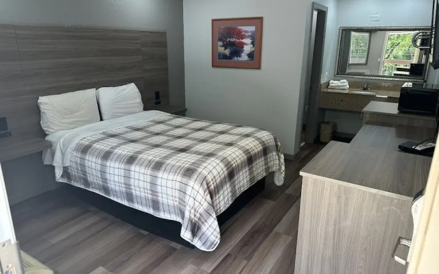 Budget Inn Express