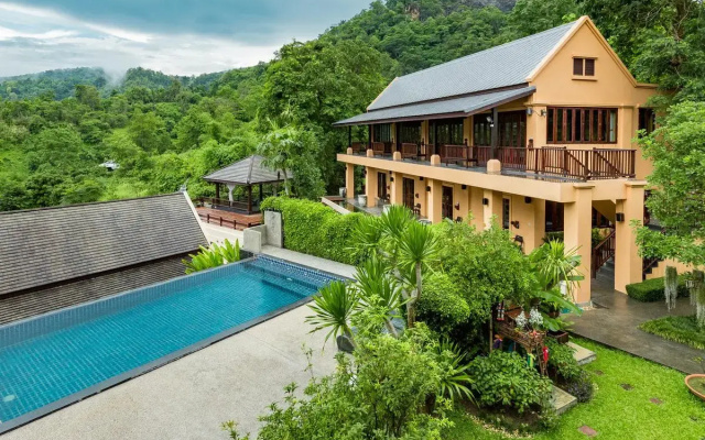Shivaraks Resort