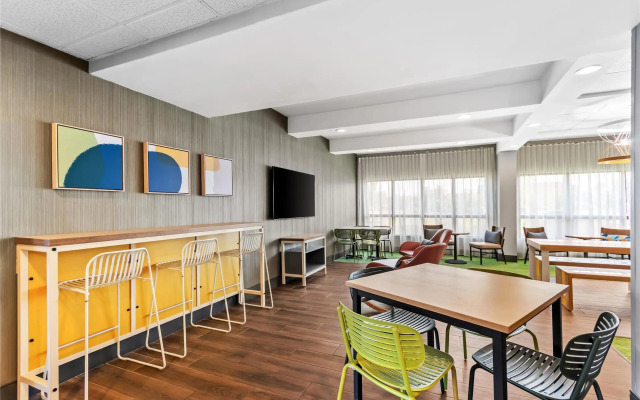 Spark by Hilton Bardstown