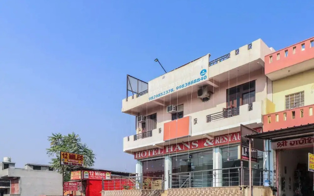 Hotel Hans By OYO Rooms