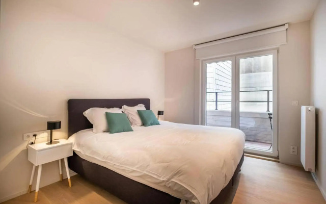 Fully renovated magnificent apt 50m from the beach