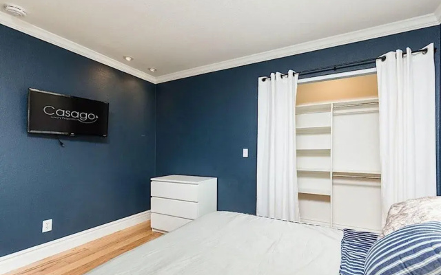 Everett Street Retreat
